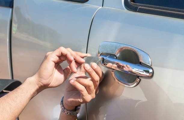 Automotive locksmith 2